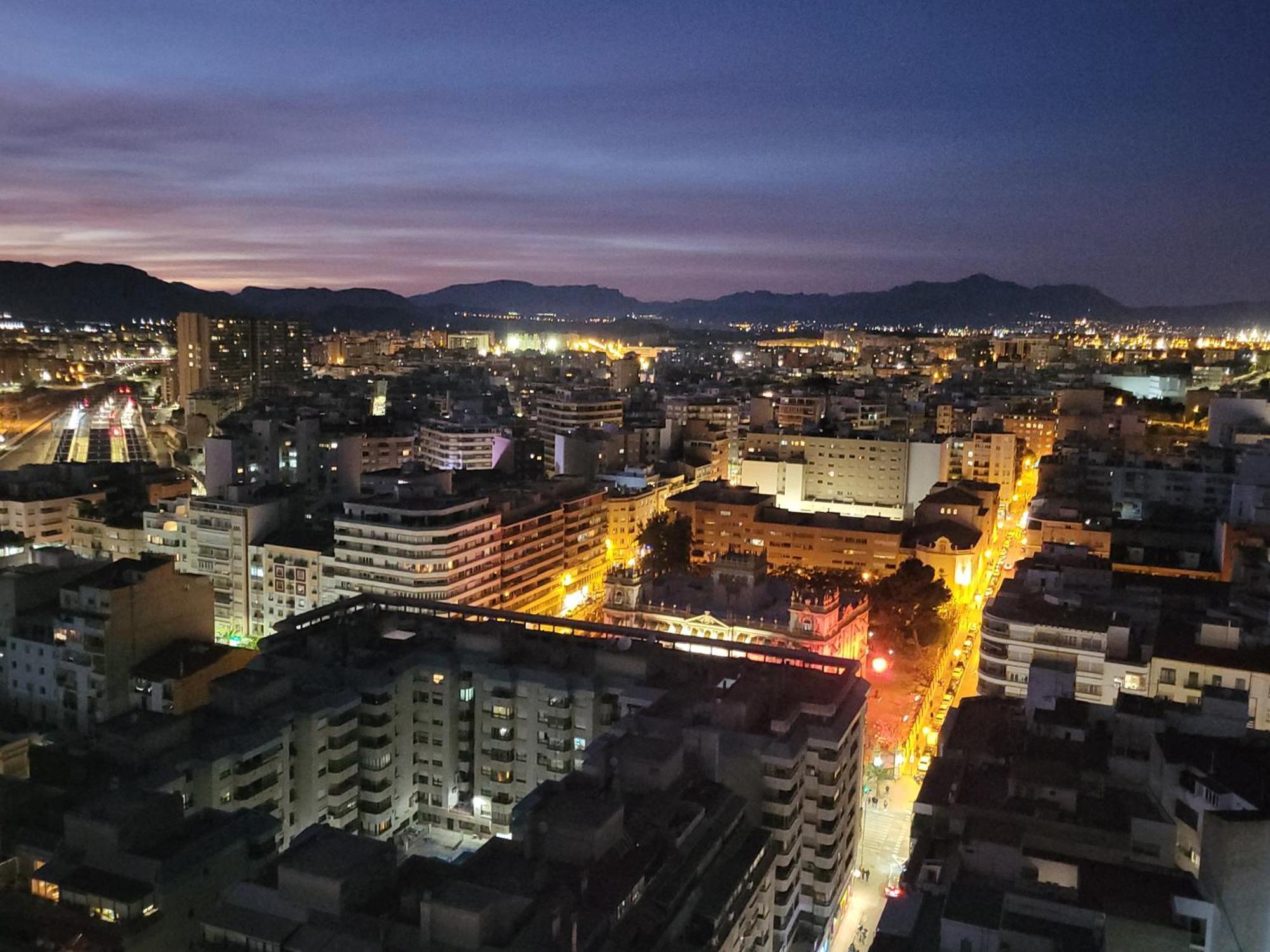 Charming Studio In The Center Of The City Apartamento Pleno Centro De Alicante Esterno foto