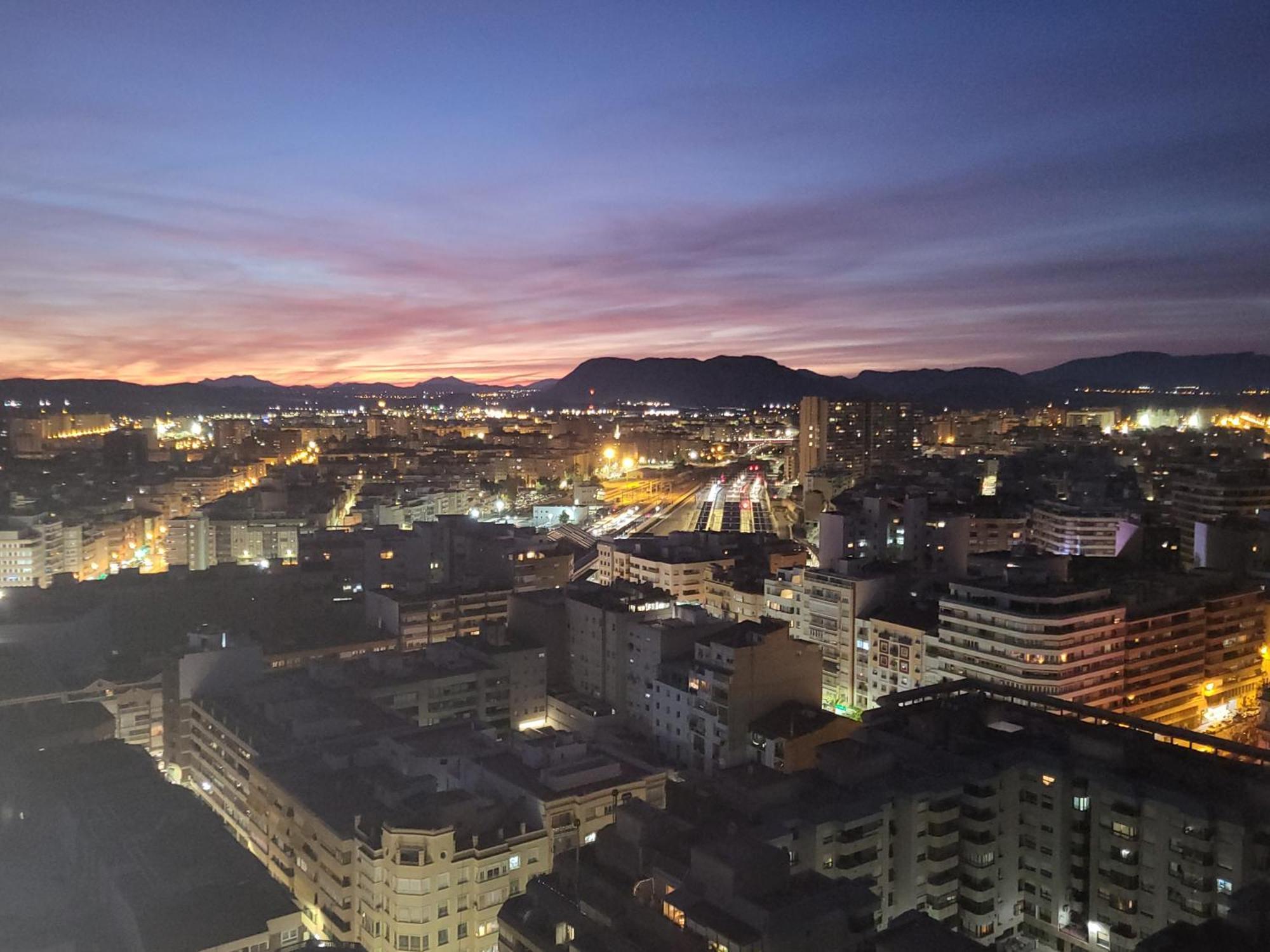 Charming Studio In The Center Of The City Apartamento Pleno Centro De Alicante Esterno foto